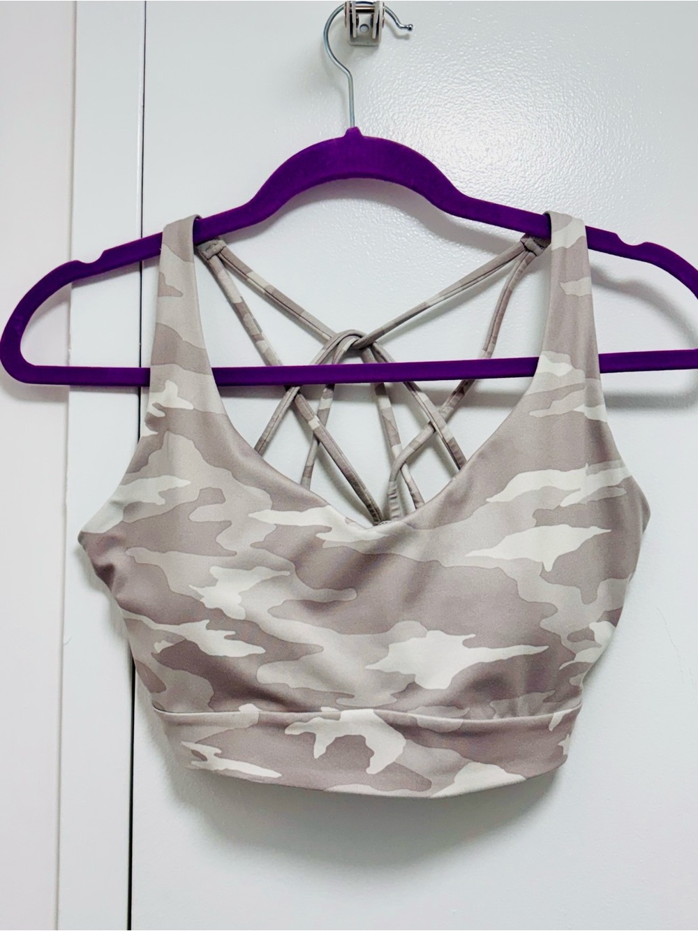 Athleta Neutral Camo Strappy Sports Bra - Silver & Gray